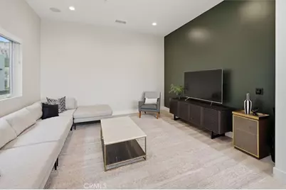 20336 W Windsor Lane, Porter Ranch, CA 91326 - Photo 18