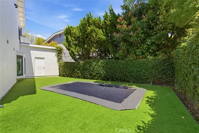 13130 Albers, Sherman Oaks, CA 91401 - Photo 36