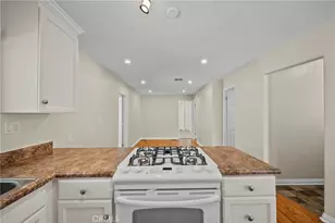 31301 Lakehills Road, Castaic, CA 91384 - Photo 10
