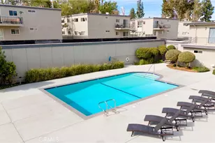 6041 Fountain Park Ln, Woodland Hills, CA 91367 - Photo 24