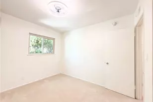 6041 Fountain Park Ln, Woodland Hills, CA 91367 - Photo 12