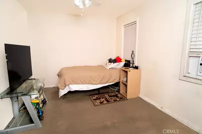 708 W 40th, Los Angeles, CA 90037 - Photo 30