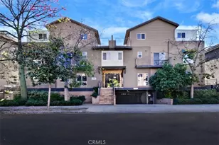 10918 Morrison St, North Hollywood, CA 91601 - Photo 2