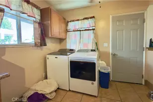 10861 Jaime, Pacoima, CA 91331 - Photo 18