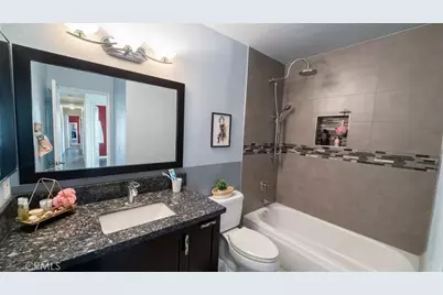 640 Kingswood Ln #F, Simi Valley, CA 93065 - Photo 20