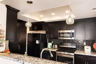640 Kingswood Ln, Simi Valley, CA 93065 - Photo 12