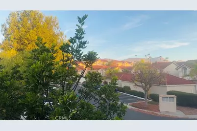 640 Kingswood Ln #F, Simi Valley, CA 93065 - Photo 8