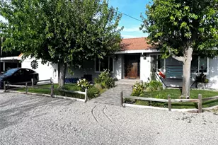 30204 Canoe, Canyon Country, CA 91390 - Photo 2