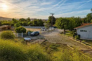 30204 Canoe, Canyon Country, CA 91390 - Photo 38