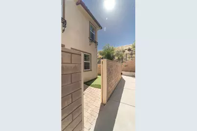 2469 Blossom Ridge Court #3, Simi Valley, CA 93063 - Photo 14