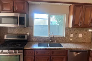 124 N Naomi, Burbank, CA 91505 - Photo 14