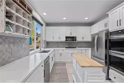 23717 Shadylane Place, Valencia, CA 91354 - Photo 18