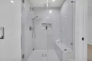 5952 Woodland View Dr, Woodland Hills, CA 91367 - Photo 26
