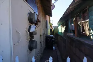 700 W 53rd, Los Angeles, CA 90037 - Photo 4