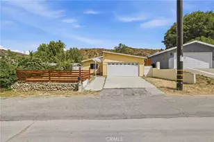 29667 Cromwell, Castaic, CA 91384 - Photo 1