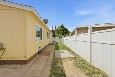 29667 Cromwell, Castaic, CA 91384 - Photo 12