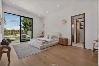 5636 Rawlings Avenue, Woodland Hills, CA 91367 - Photo 18