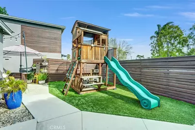 6830 Bothwell, Reseda, CA 91335 - Photo 28