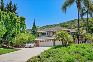 822 Spring Canyon Pl, Newbury Park, CA 91320 - Photo 2