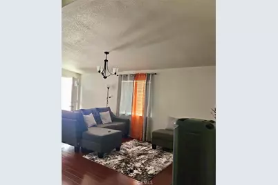 6545 Wilbur #6, Reseda, CA 91335 - Photo 2
