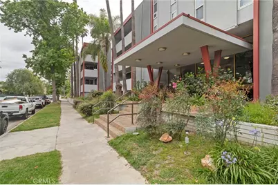 4915 Tyrone Avenue #136, Sherman Oaks, CA 91423 - Photo 2