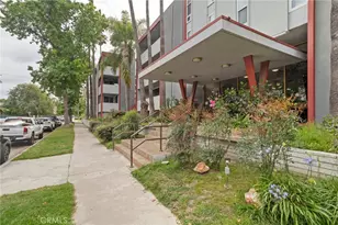 4915 Tyrone Ave, Sherman Oaks, CA 91423 - Photo 2