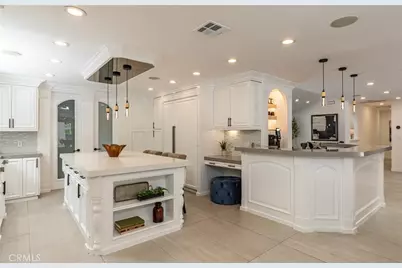 5242 Topeka Drive, Tarzana, CA 91356 - Photo 16