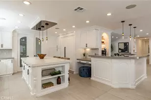 5242 Topeka Dr, Tarzana, CA 91356 - Photo 16