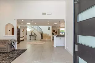 5242 Topeka Dr, Tarzana, CA 91356 - Photo 8