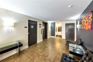 5550 Owensmouth Ave, Woodland Hills, CA 91367 - Photo 2