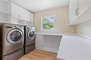 13405 Tiara St, Los Angeles, CA 91401 - Photo 24