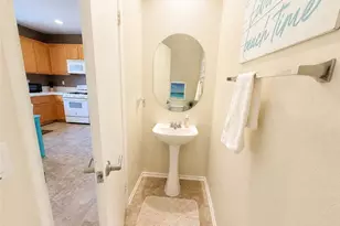 292 Edgemire Ln, Simi Valley, CA 93065 - Photo 14