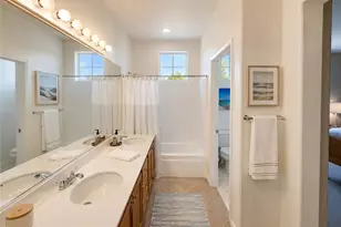292 Edgemire Ln, Simi Valley, CA 93065 - Photo 16