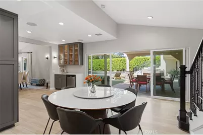 22702 Califa Street, Woodland Hills, CA 91367 - Photo 10
