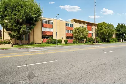 6225 Coldwater Canyon Avenue #102, North Hollywood, CA 91606 - Photo 2