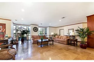 17914 Magnolia Blvd, Encino, CA 91316 - Photo 2