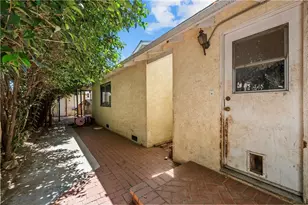 10844 Dempsey, Granada Hills, CA 91344 - Photo 40