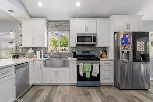2078 N Swindon, Simi Valley, CA 93063 - Photo 20