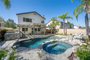 17781 Maplehurst Pl, Canyon Country, CA 91387 - Photo 2