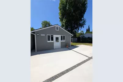 23130 Victory, Woodland Hills, CA 91367 - Photo 24