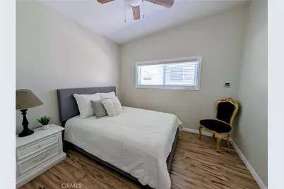23130 Victory, Woodland Hills, CA 91367 - Photo 14