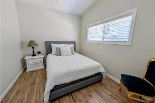 23130 Victory, Woodland Hills, CA 91367 - Photo 14