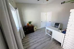 23130 Victory, Woodland Hills, CA 91367 - Photo 20