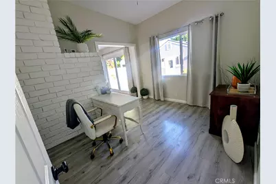 23130 Victory, Woodland Hills, CA 91367 - Photo 20