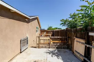 232 E Ave P5, Palmdale, CA 93550 - Photo 22