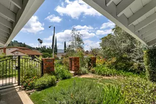 28661 Acacia Glen St, Agoura Hills, CA 91301 - Photo 2