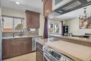 10030 Owensmouth Ave, Chatsworth, CA 91311 - Photo 10