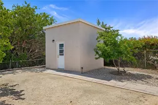 17486 Doric St, Granada Hills, CA 91344 - Photo 32