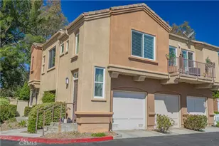 26943 Hillsborough Pkwy, Valencia, CA 91354 - Photo 2