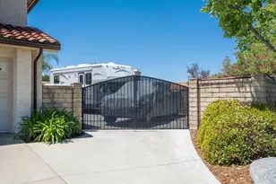 22648 Oxford, Saugus, CA 91350 - Photo 4